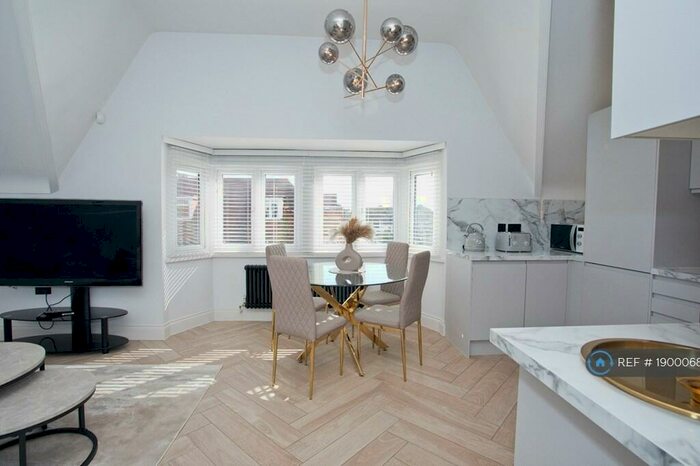 1 Bedroom Flat To Rent In Westlands Drive, Poole, BH13