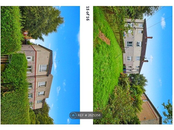 2 Bedroom Maisonette To Rent In Kingsland Drive, Glasgow, G52