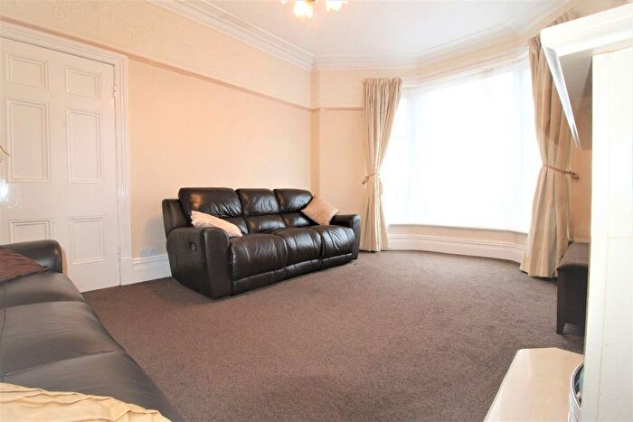 5 Bedroom Terraced House To Rent In Revidge Road, Blackburn, BB1