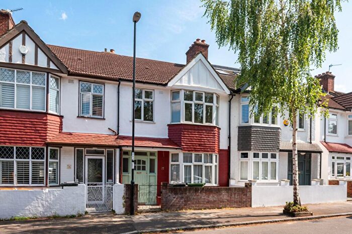 4 Bedroom Terraced House To Rent In Millmark Grove, New Cross, London, SE14