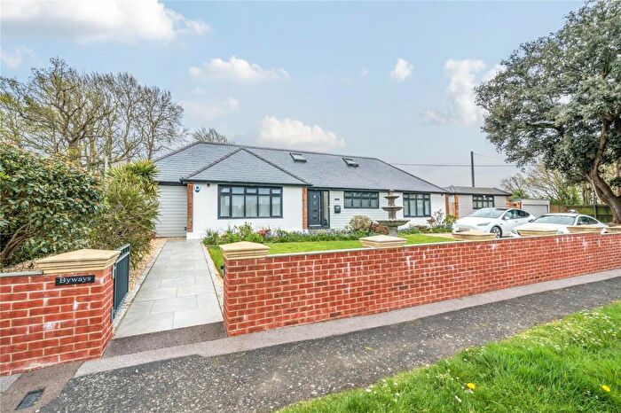 5 Bedroom Bungalow To Rent In Toogoods Way, Nursling, Southampton, Hampshire, SO16