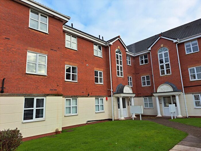 2 Bedroom Flat To Rent In Wyndley Close, Sutton Coldfield, B74