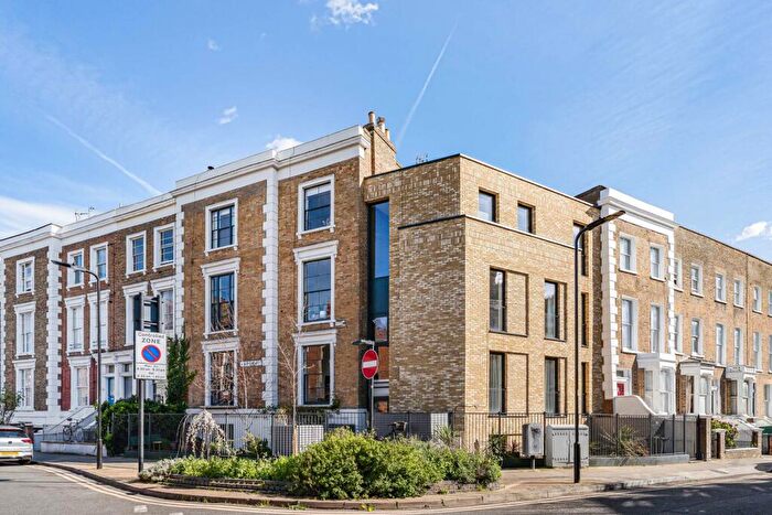 2 Bedroom Apartment For Sale In Albion Grove, London, N16