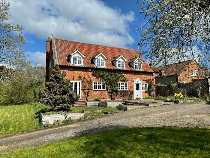 4 Bedroom Detached House To Rent In School Lane, Colsterworth, Grantham, NG33