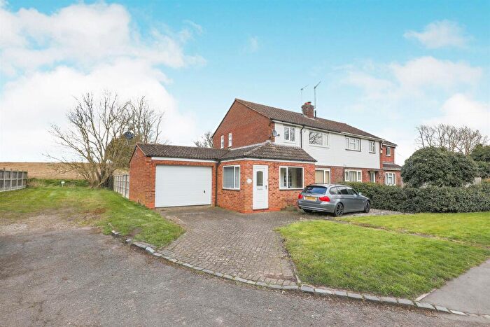 3 Bedroom Semi-Detached House For Sale In Bridge Street, Hampton Lucy, Warwick, CV35