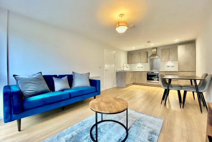 2 Bedroom Apartment To Rent In Victoria Riverside, Hunslet Road, LS10