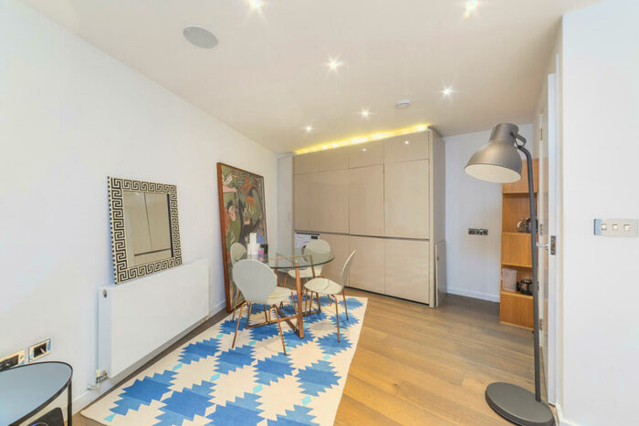 1 Bedroom Flat To Rent In Fortess Road, Kentish Town, NW5