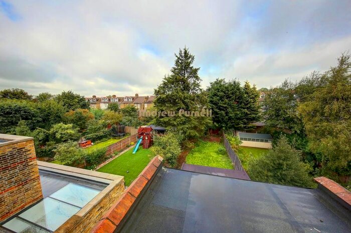 1 Bedroom Flat To Rent In Worple Road, London, SW20