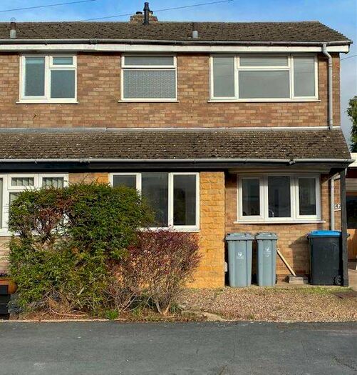3 Bedroom Semi-Detached House To Rent In Witney, Oxfordshire, OX28
