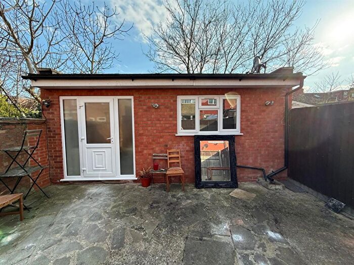 1 Bedroom Flat To Rent In Galliard Road, London, N9