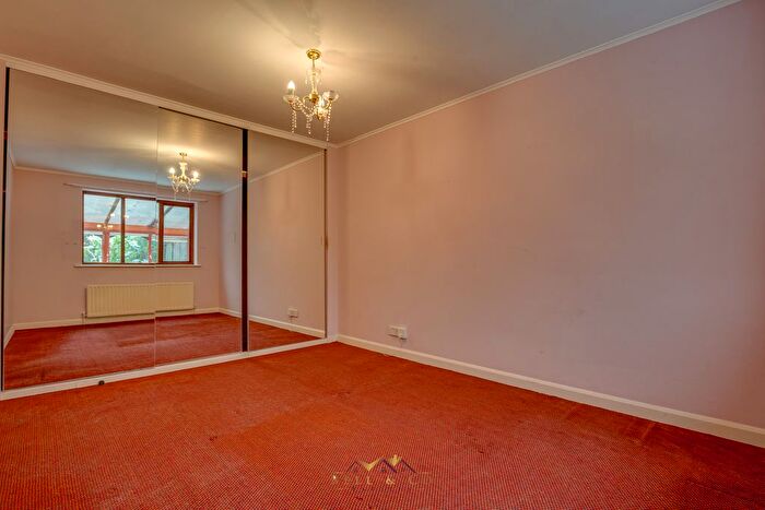 2 Bedroom Detached Bungalow For Sale In Aspen Close, Killamarsh, Sheffield, S21