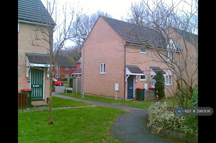 1 Bedroom Flat To Rent In Cheviot Walk, Crawley, RH11