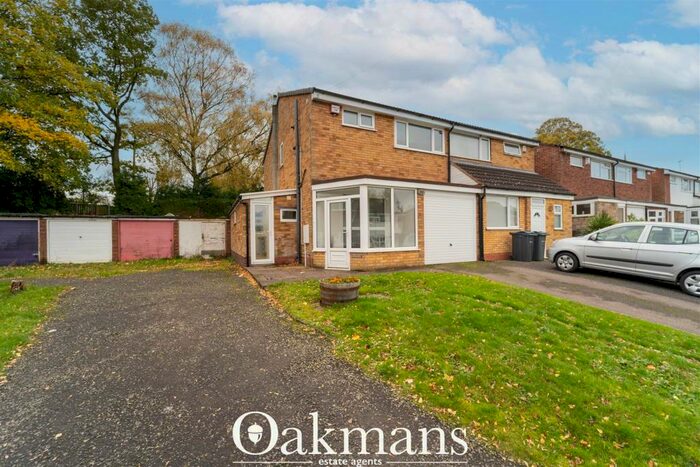 3 Bedroom House To Rent In Wellman Croft, Birmingham, B29