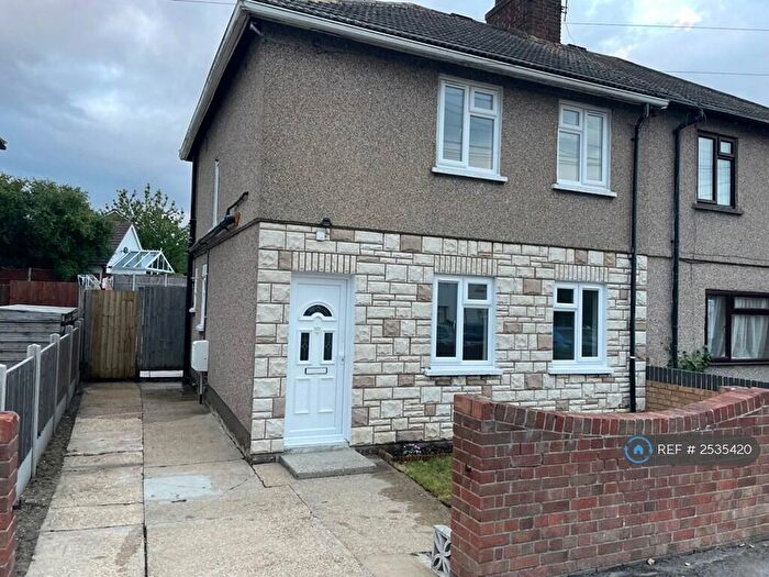 3 Bedroom Semi-Detached House To Rent In Hathaway Road, Grays, RM17