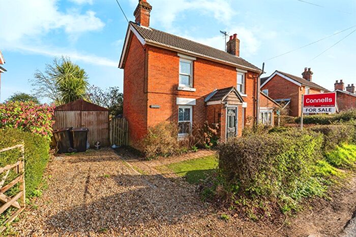 3 Bedroom Detached House For Sale In Winsor Road, Winsor, Southampton, SO40