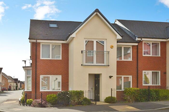 4 Bedroom Semi Detached House For Sale In Sinatra Drive, Oxley Park, Milton Keynes, MK4