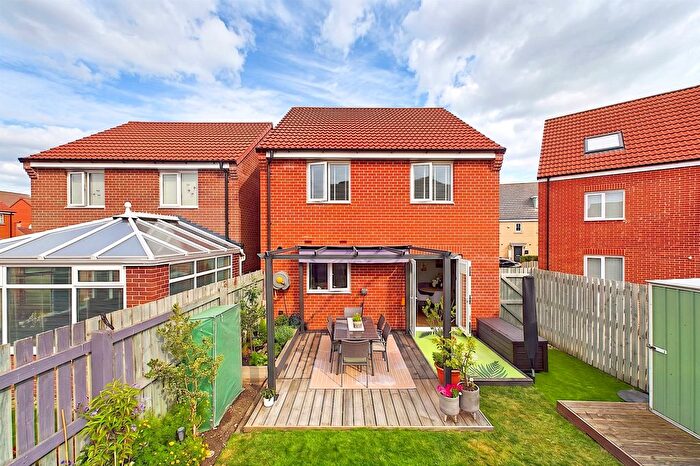 3 Bedroom Detached House For Sale In Grainger Drive, Pocklington, York, North Yorkshire, YO42