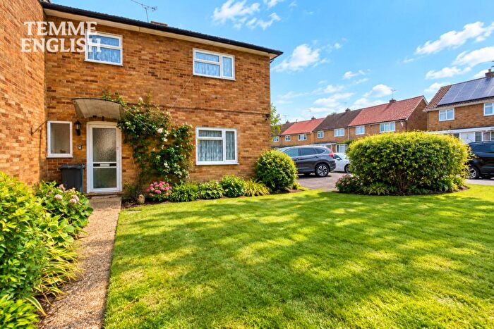 3 Bedroom End Of Terrace House For Sale In The Fremnells, Basildon, SS14