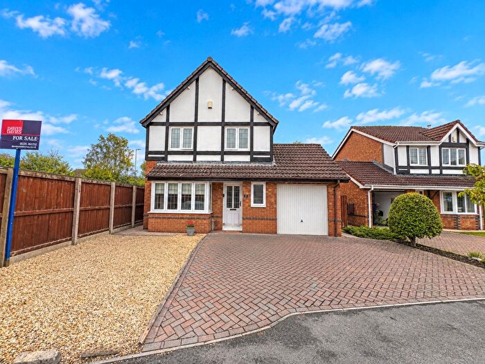 3 Bedroom Detached House For Sale In Sorrel Close, Melksham, SN12