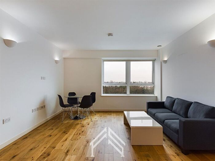 Studio To Rent In Windmill Road, Sunbury-On-Thames, TW16