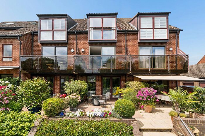 3 Bedroom Terraced House For Sale In Temple Mill Island, Marlow, SL7