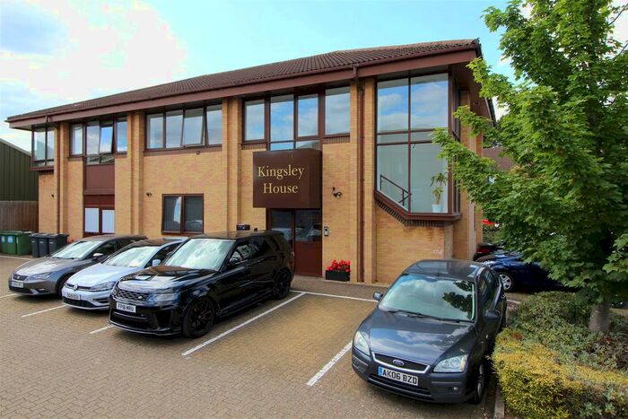 1 Bedroom Flat To Rent In Porters Wood, Sandridge Park, St Albans, AL3