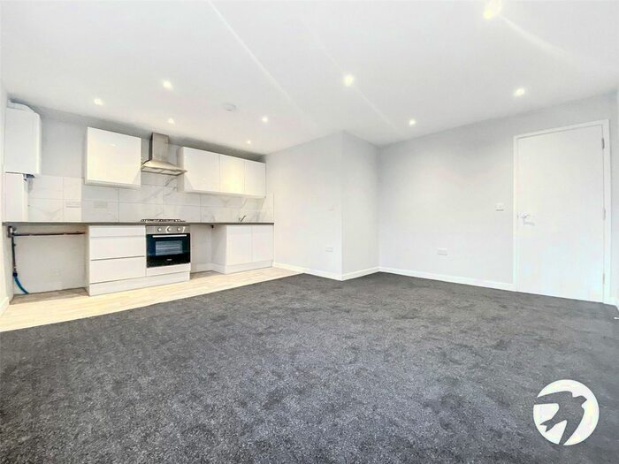 1 Bedroom Flat To Rent In Bellegrove Road, Welling DA16