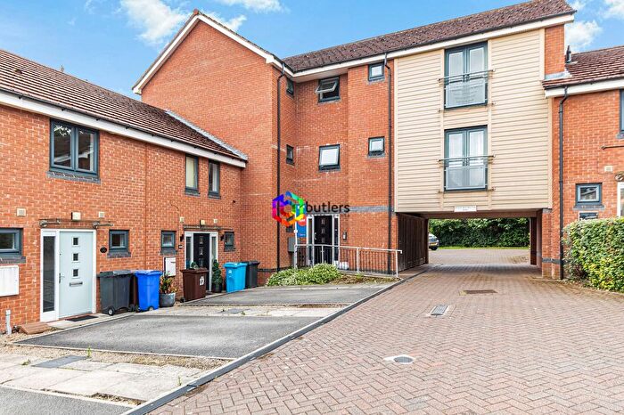 1 Bedroom Flat To Rent In Oxclose Park Rise, Halfway, S20