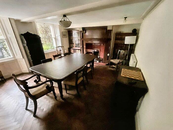 5 Bedroom House To Rent In Christchurch Town Centre, BH23