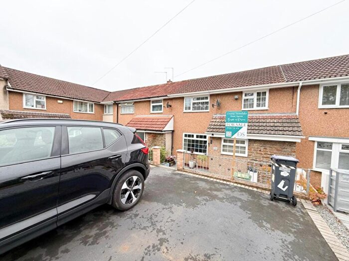 3 Bedroom Terraced House For Sale In Field View Road, Croesyceiliog, Cwmbran, NP44
