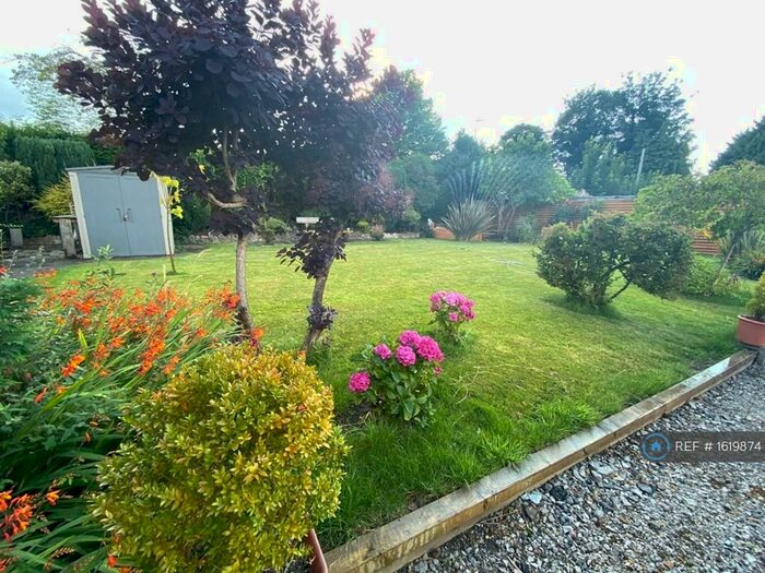 2 Bedroom Bungalow To Rent In Lower Aston Hall Road, Flintshire, CH5