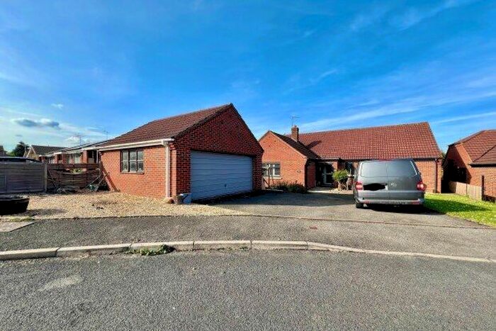 3 Bedroom Bungalow To Rent In Millend Elmley Castle, Pershore, WR10