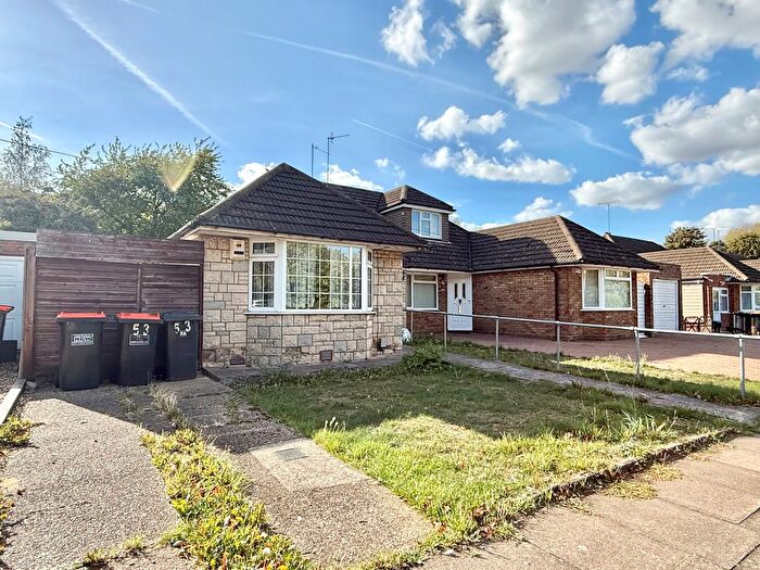 3 Bedroom Bungalow To Rent In Ridgeway Avenue, Dunstable, LU5