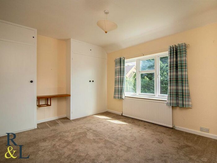 3 Bedroom SemiDetached House For Sale In Eltham Road, West Bridgford