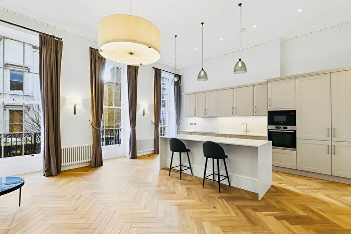 1 Bedroom Flat To Rent In Montague Street, London, Greater London, WC1B