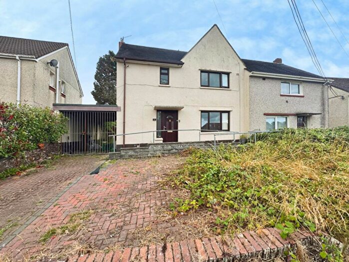 3 Bedroom Semi-Detached House For Sale In Parc Wern, Neath, SA10