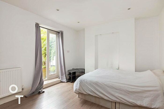 2 Bedroom Apartment To Rent In Leighton Road, NW5