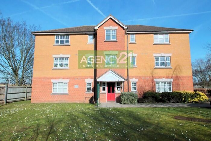 2 Bedroom Flat To Rent In Heathside Close, Ilford, IG2