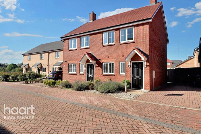 2 Bedroom Semi-Detached House For Sale In Ingle Crescent, Potton, SG19