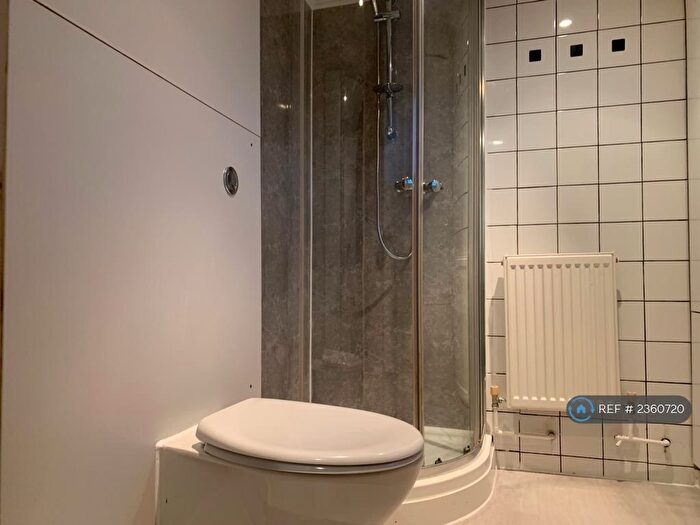 1 Bedroom Terraced House To Rent In Kensington Gardens, Carlton, Nottingham, NG4
