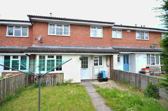 2 Bedroom Terraced House To Rent In Gifford Road, Swindon, SN3