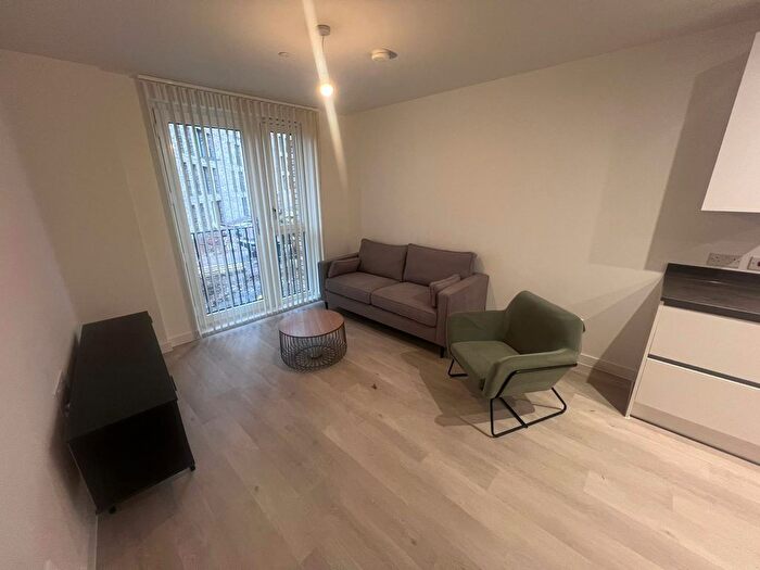 2 Bedroom Flat To Rent In Griffiths Close, Belgrave Village, Birmingham, B12