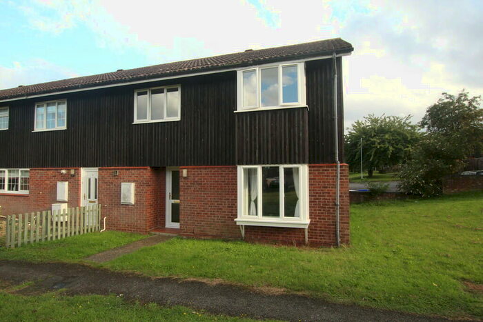 4 Bedroom End Of Terrace House To Rent In Golden Miller Close, Newmarket, CB8