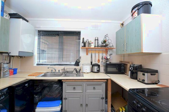 1 Bedroom Flat For Sale In Brooklands Avenue, Atherton, M46