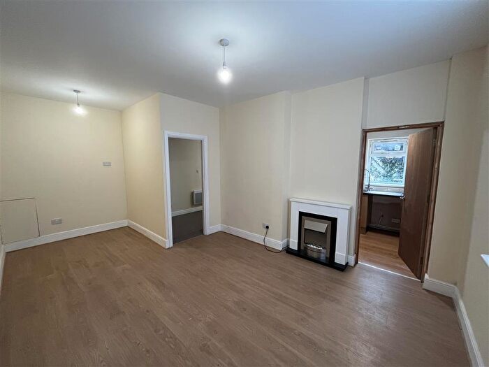 1 Bedroom Flat To Rent In Radford Road, Nottingham, NG7