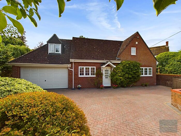 3 Bedroom Property For Sale In Lower Road, Bratton, Westbury, BA13