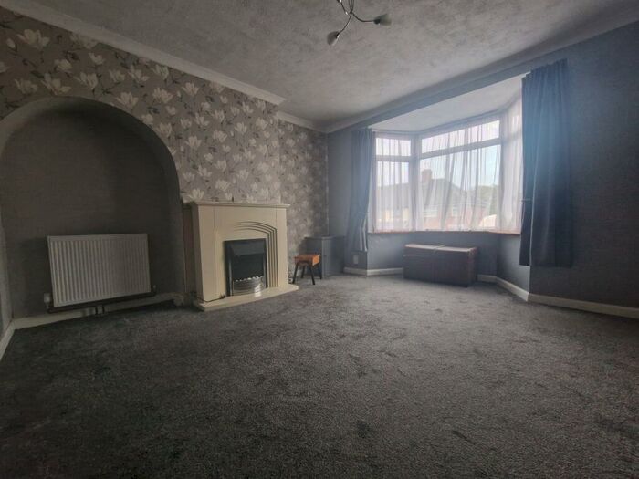 3 Bedroom House To Rent In Astbury Avenue, Smethwick, B67