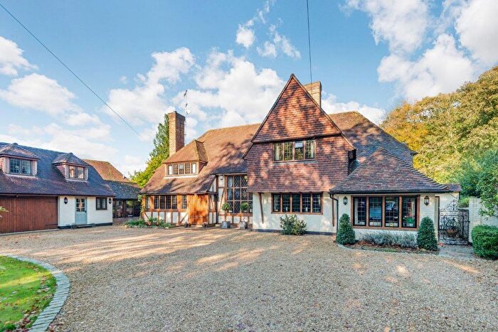 5 Bedroom Detached House For Sale In Welders Lane, Gerrards Cross, SL9