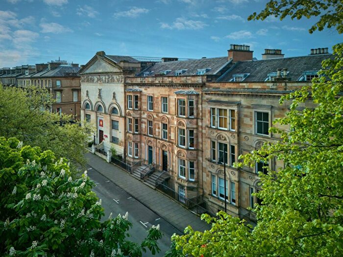 3 Bedroom Apartment For Sale In La Belle Place, Kelvingrove, Glasgow, G3