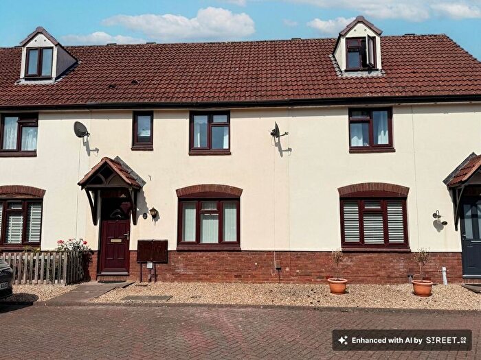 3 Bedroom Terraced House To Rent In Hutchings Mead, Exeter, EX1